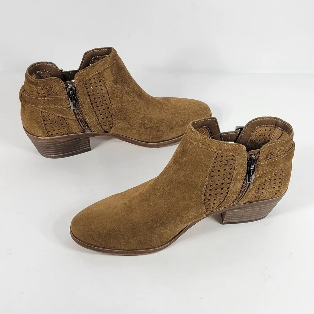 Vince Camuto Suede Booties #349 Size 9.5M